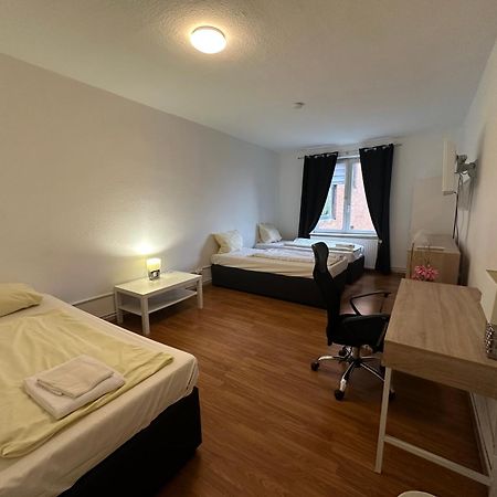 City Apartments Direkt Am Hauptbahnhof - Perfekt Fuer Pendler Und Monteure Neumuenster Exterior photo