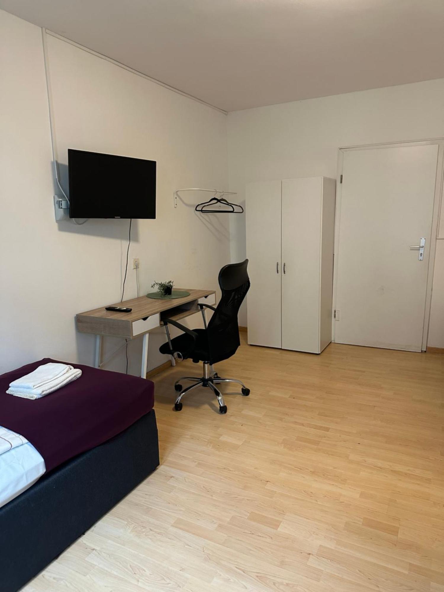 City Apartments Direkt Am Hauptbahnhof - Perfekt Fuer Pendler Und Monteure Neumuenster Exterior photo